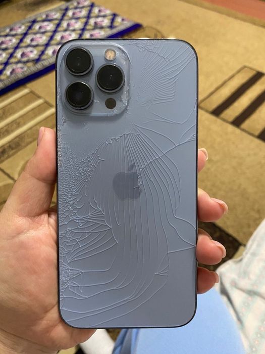 Айфон 13 про макс.Ни разу не ремонтированный.