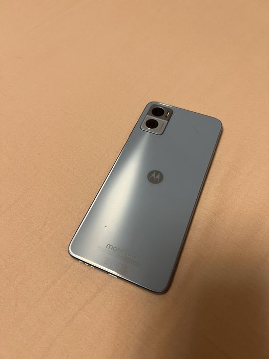 Vand telefon Motorola ,dar mai detin si alte telefoane