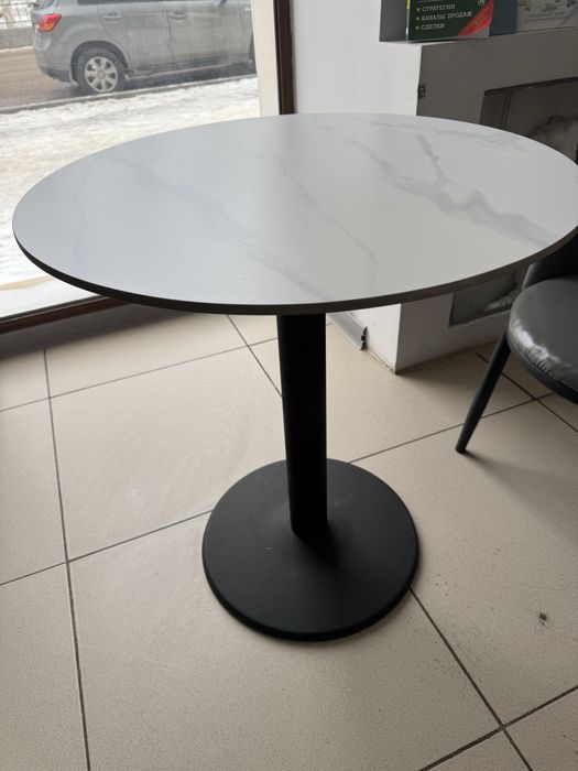 Продам круглые столы