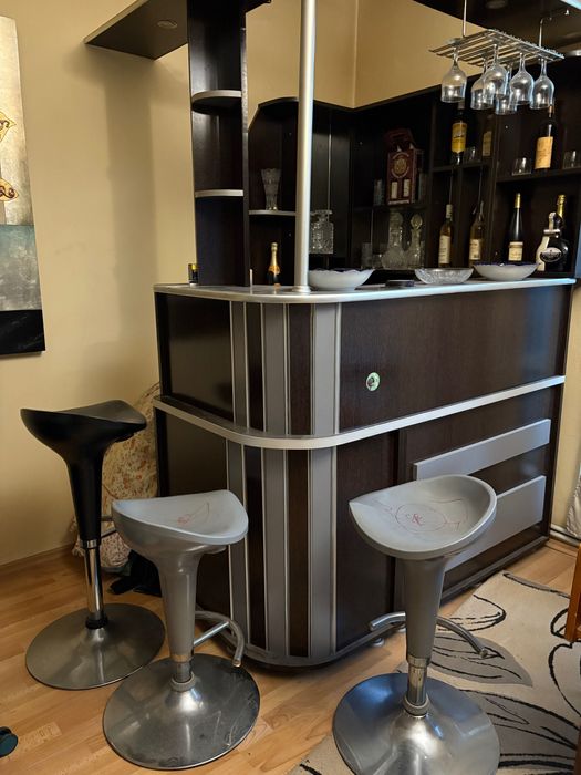 Vand combo mini bar plus scaune
