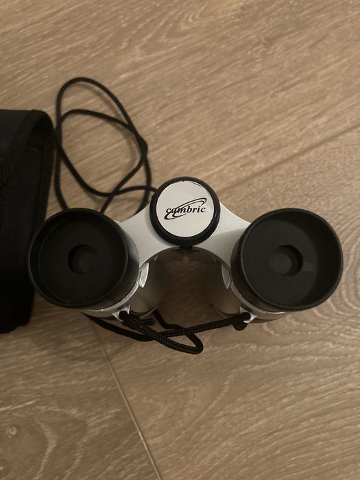 Binoclu Cambric drumetii