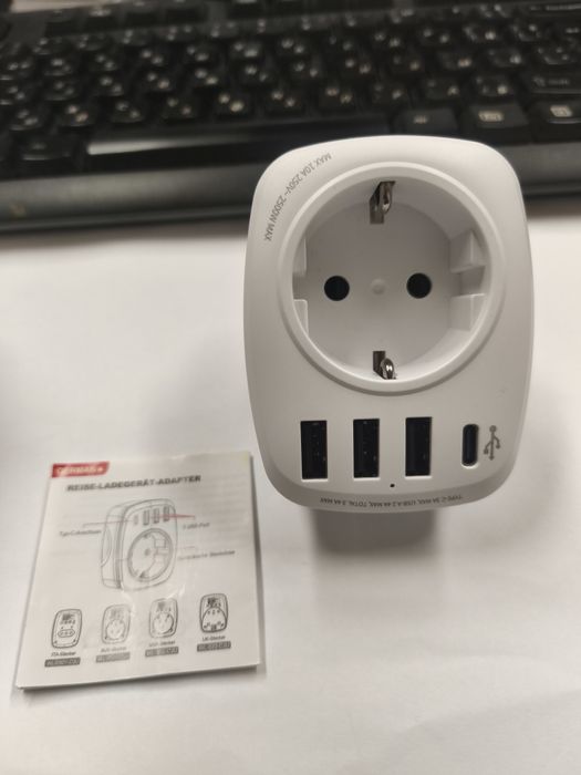 Туристически адаптер Type I