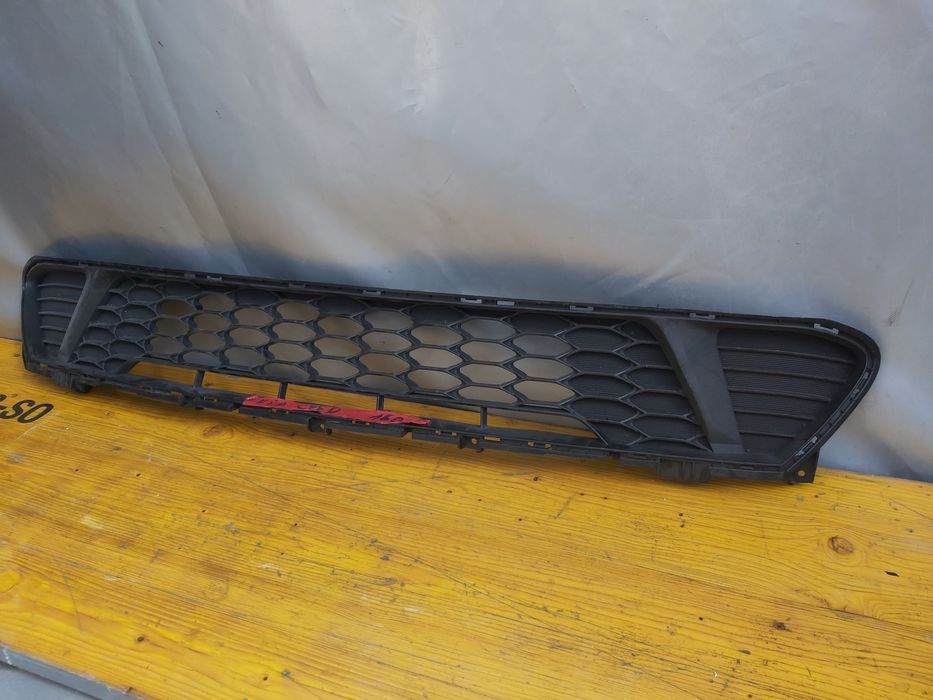 Грил решетка броня Kia Seed 3