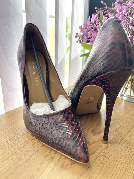 Eva Longoria токчета / дамски обувки