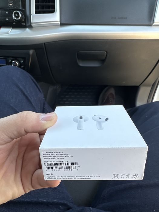 AirPods 4 оригинал