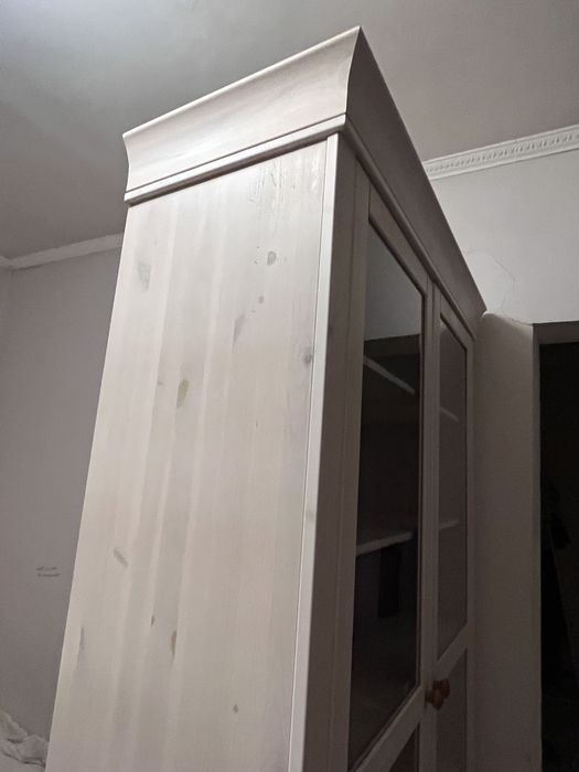 Шкаф из натурального дерева для одежды, книг, посуды