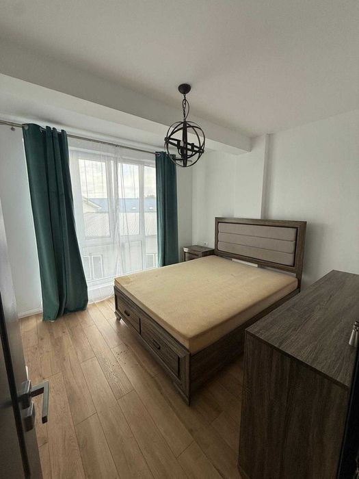 Inchiriez Apartament 3 camere Bloc Nou Zamca