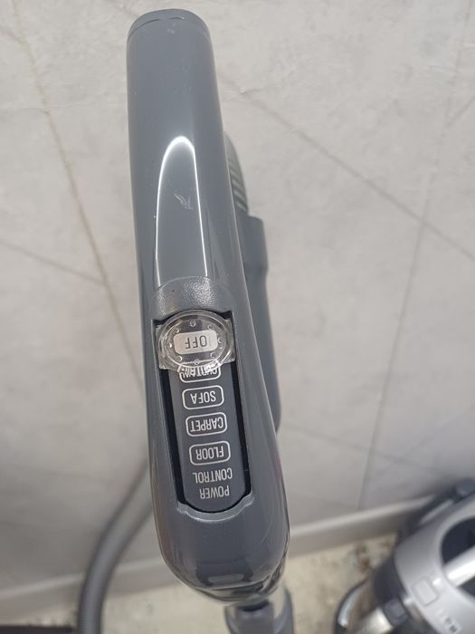 Продаёся Пылесос LG