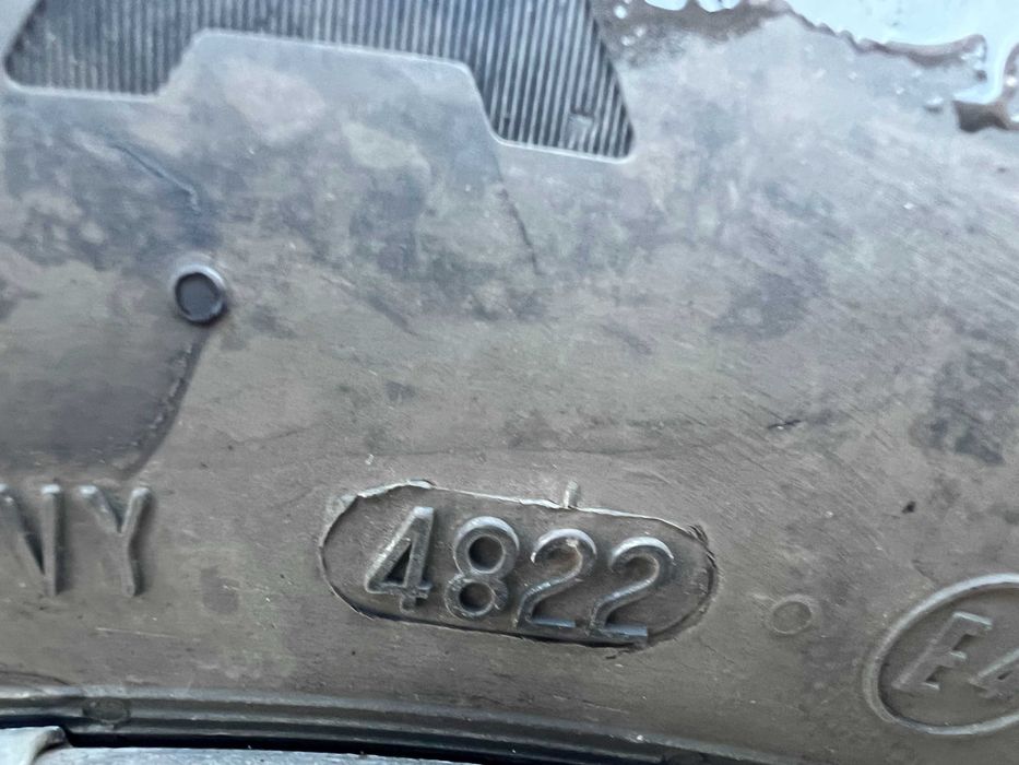 Джанти със зимни гуми 195/65/15 с 8.29мм. грайфер от Мазда/Mazda!!