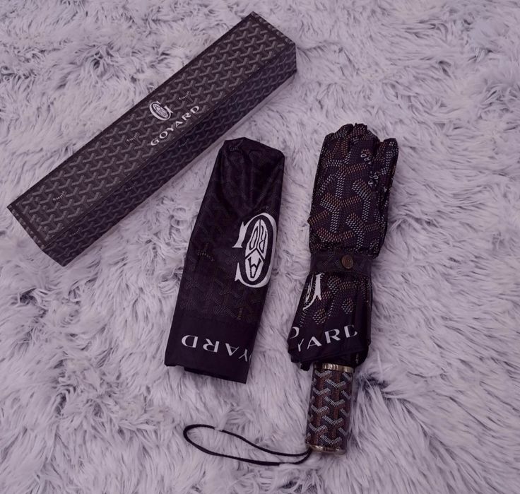 GOYARD чадър с кутия и калъф НОВ