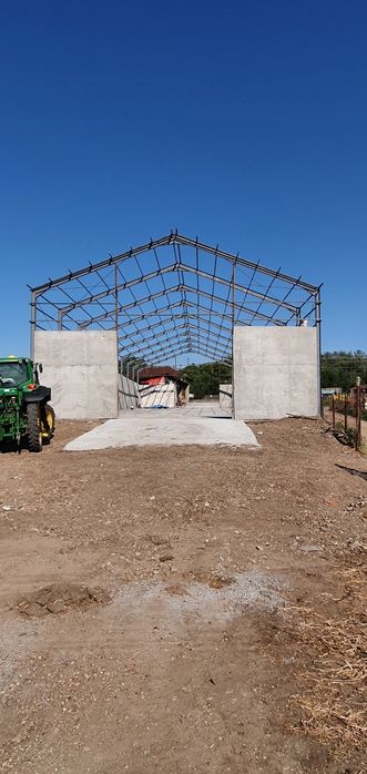Vand hala metalica 8x32x4 oferim garanție livram în orice jud