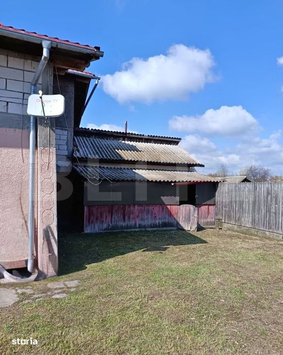 Casa (la rosu) + teren 2522 mp – ideala pentru personalizare - Cost