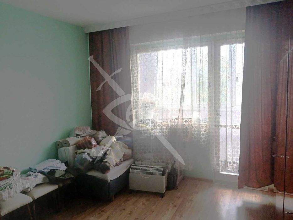 Продава се Тристаен апартамент в Айтос - 62 кв.м за 699 €/кв.м - Снимка #1