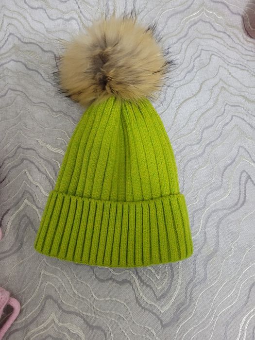 Зимние шапки на девочку 3-5 лет