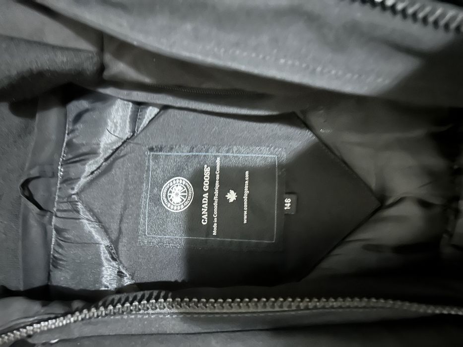 Куртки, жилетка