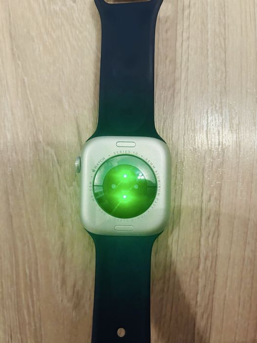 Vand Apple Watch seria 10, 46 mm, cu 2 bratari