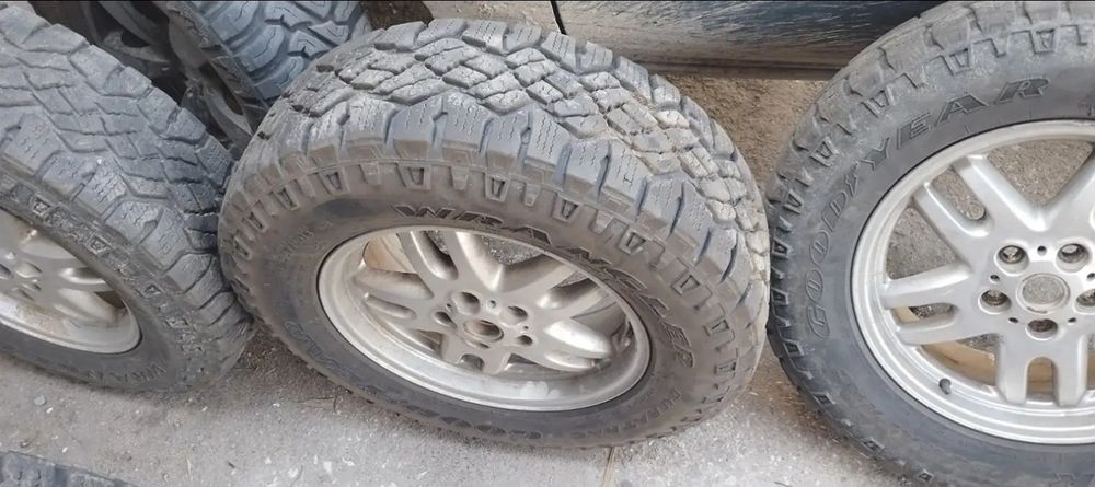 Гуми АТ с джанти
