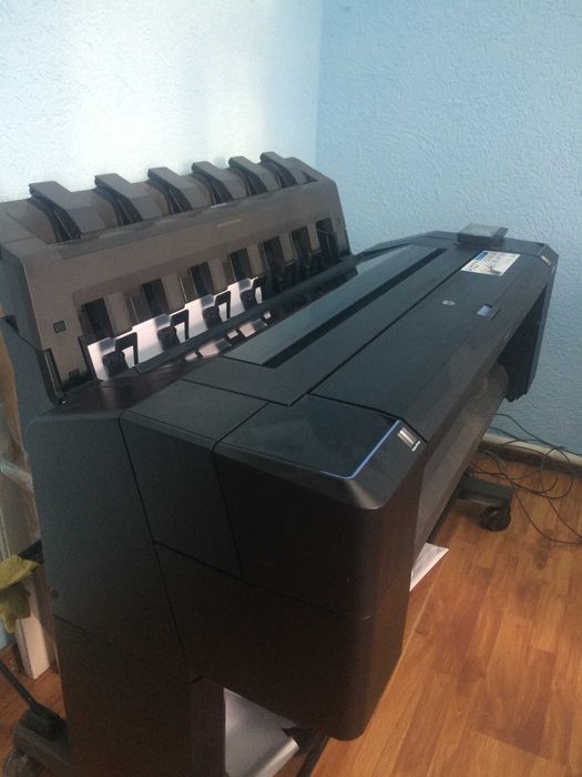 Плоттер HP DesignJet T920  (Б/у)