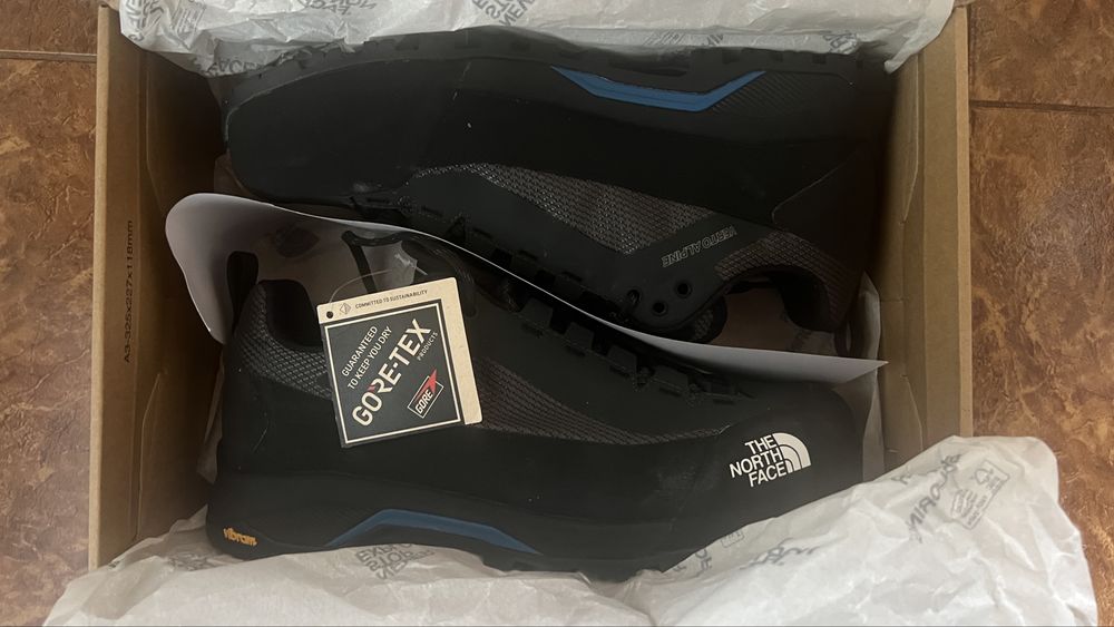 Продавъм: The North Face зимни обувки с GORE-TEX
