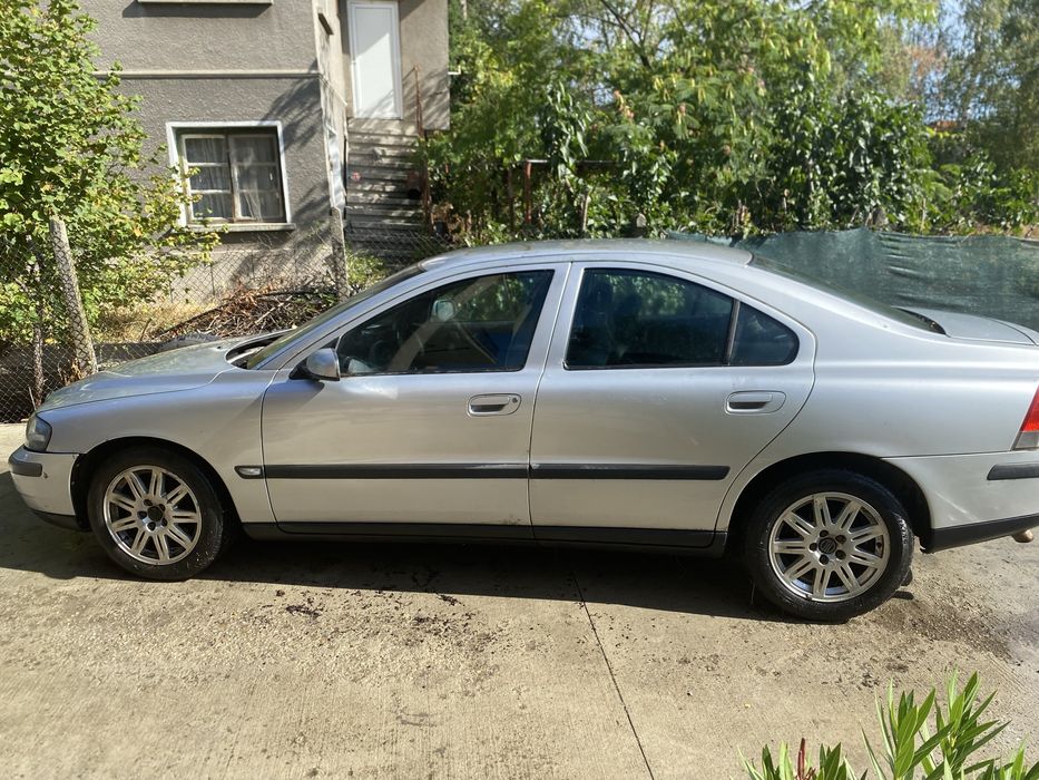 Волво s60 d5 на части