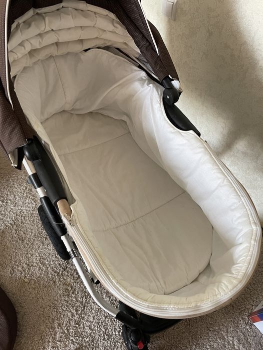 Продам классную коляску