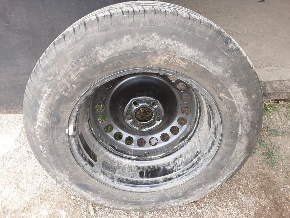 Колесо с диском 205 /70/16 новое