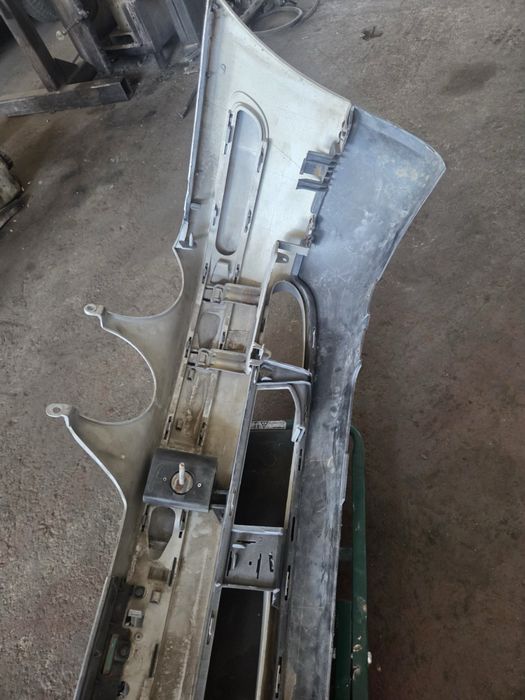 Предна броня за CLK W208