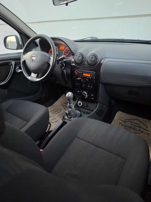 Dacia Duster Prestige 1.6benzina 4x4 2012 jante ac carlig recent adus