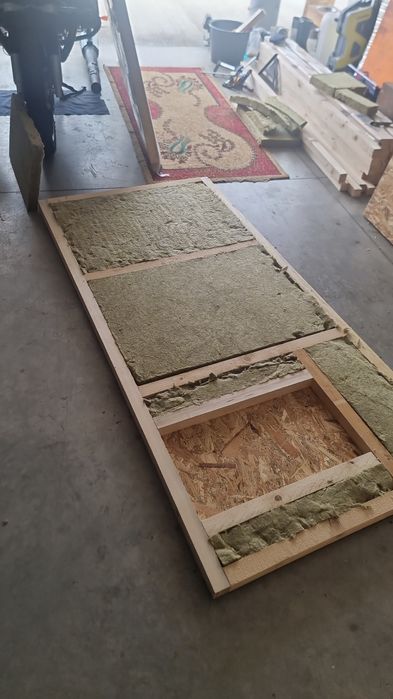 Vand cusca pentru caini