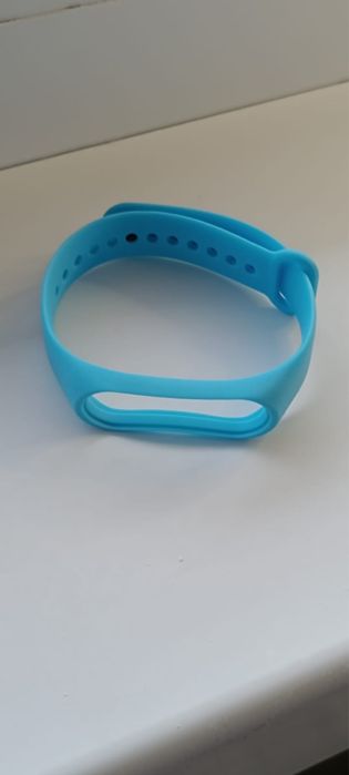Curea nouă pentru Xiaomi Mi Band 3 / Mi Band 4 – din silicon