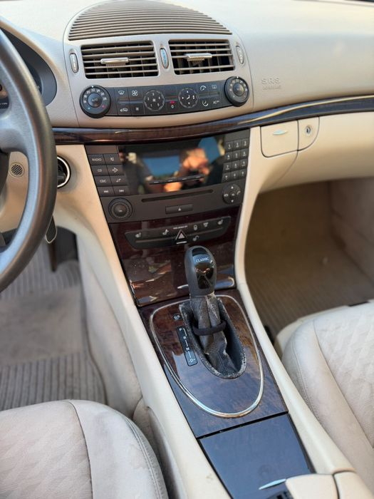 Mercedes-Benz E-Class W211 - An 2004 - 2.2 CDI - Cutie Automată - Climă * Încălzire Scaune