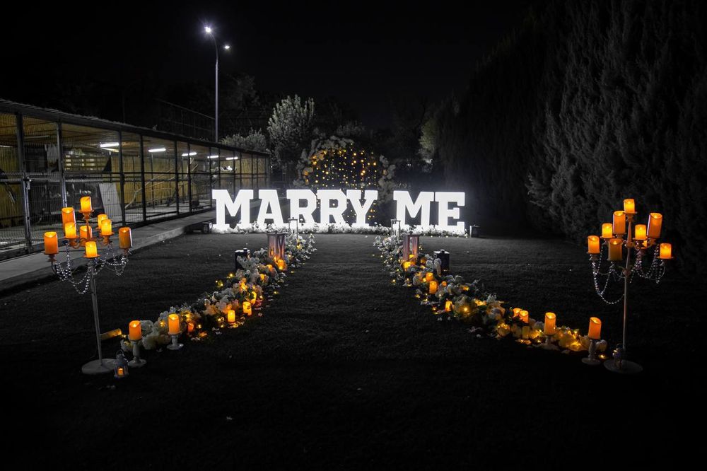 Marry me decoratsiyasi