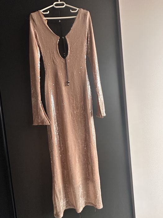 Страхотна рокля с пайети