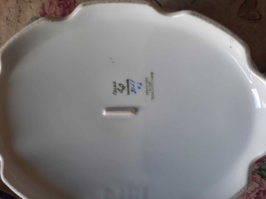 Продавам супник и чиния-плато