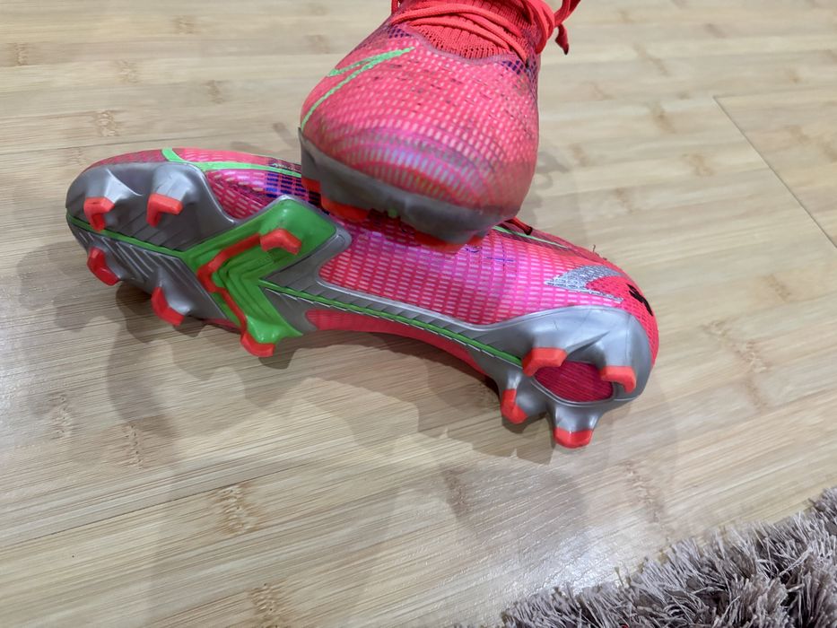 Ghete fotbal nike superfly VIII