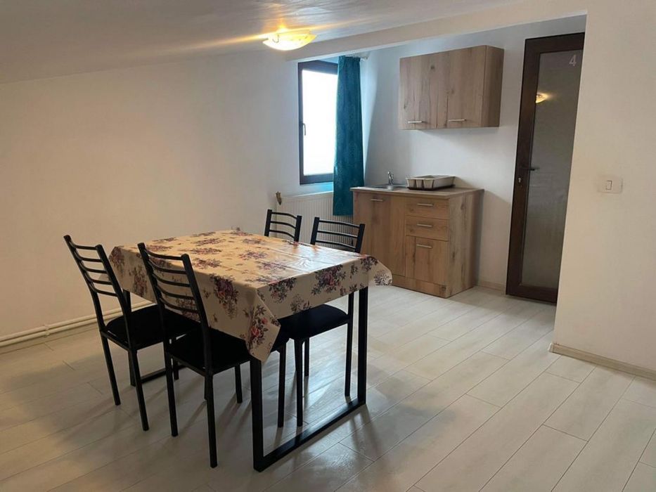Inchiriez apartament pe termen lung in Navodari