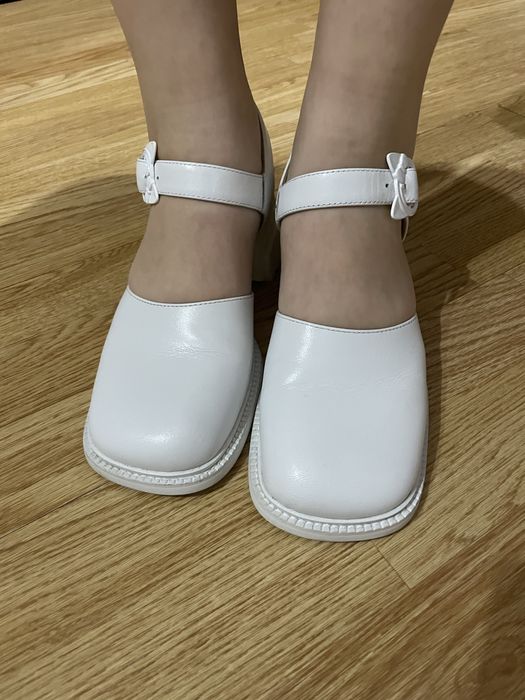 Продам женские туфли