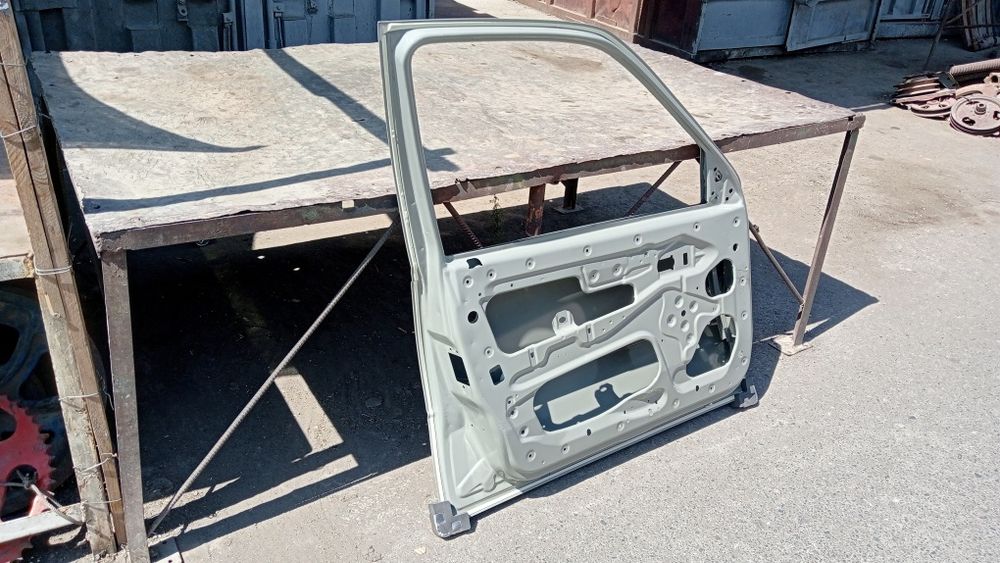 Нексия. Запчасти на Нексию. Дверь на Нексию. Новая. Левая. Водительска