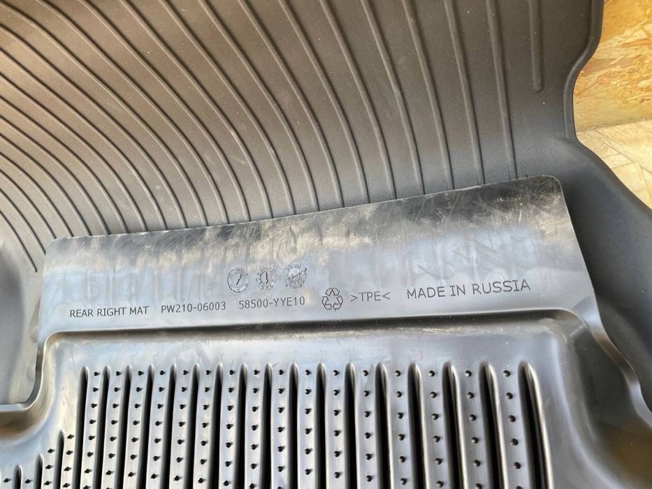 Полики комплект на Камри 70/75(оригинал)