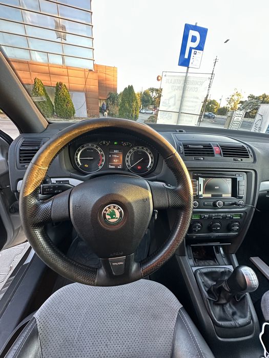 Cash negociabil sau Variante Škoda Octavia II vRS