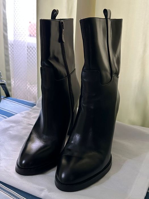 Продам полусапожки  35 р