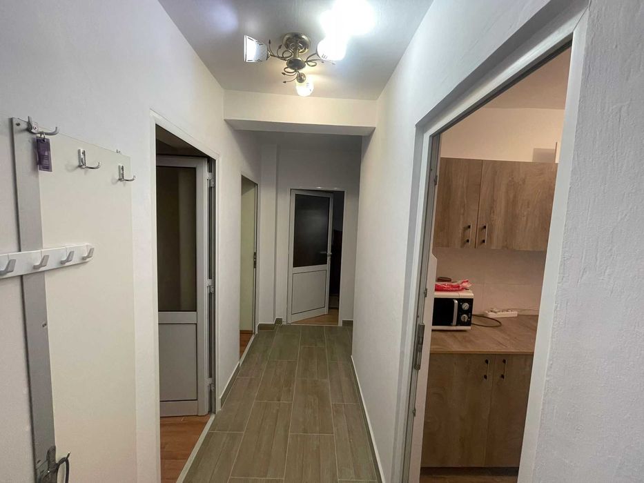 Apartament de inchiriat cu 3 camere, in zona Big