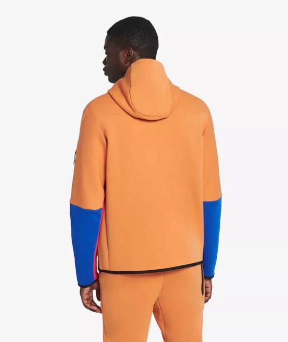 Мъжко горнище Nike Tech Fleece Curry/Pink/Blue - размер M