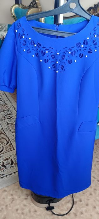 Платье нарядное красивое