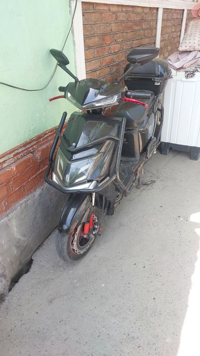 Skuter sotiladi yoki obmen