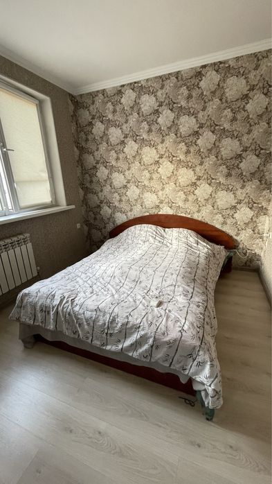 Двухспальный кровать