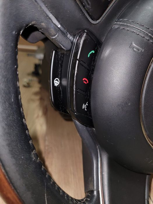 Продам руль от Jakuar xj 351