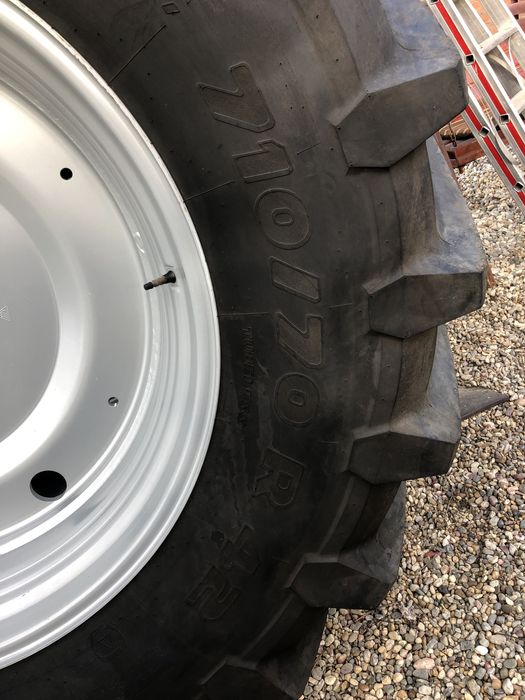 Anvelope 650/85R38