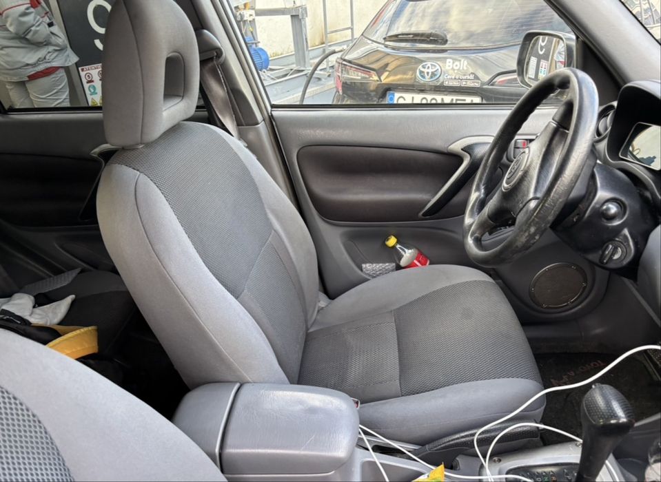 Toyota rav 4 automata  cutie ok benzina 2000 separat gpl