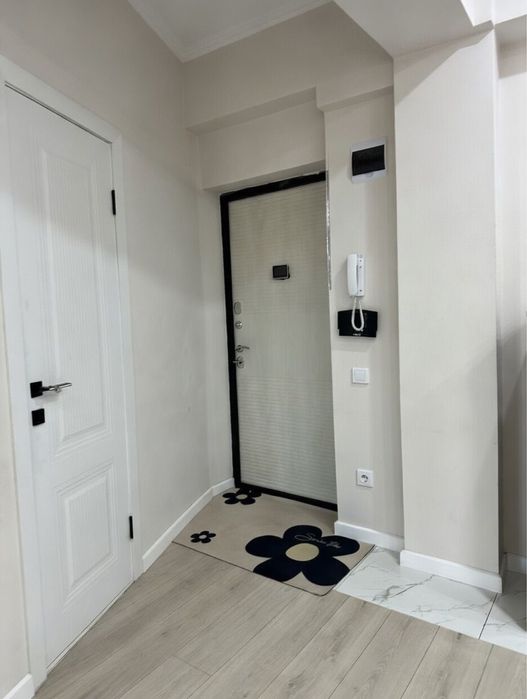 Продается евродвушка в К7 Фамили